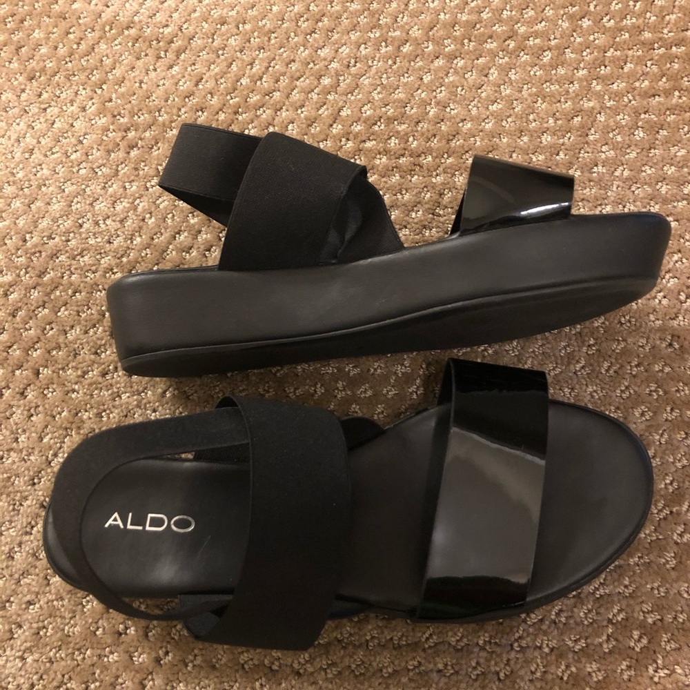 Sandals - Picture 2 of 3